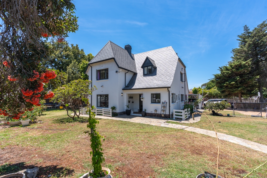4 Bedroom Property for Sale in Pinelands Western Cape